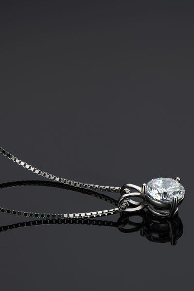 Show Off 1 Carat Moissanite Pendant Necklace - SHE BADDY© ONLINE WOMEN FASHION & CLOTHING STORE