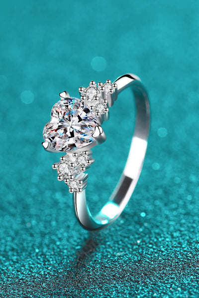 1 Carat Moissanite Heart Ring - SHE BADDY© ONLINE WOMEN FASHION & CLOTHING STORE