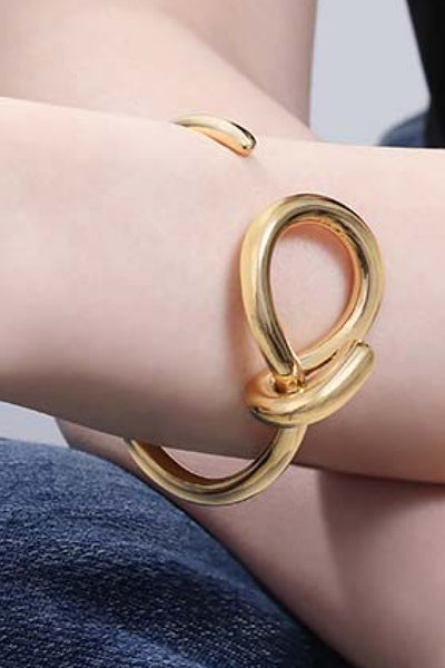 Stylish Knot Open Bracelet - SHE BADDY© ONLINE WOMEN FASHION & CLOTHING STORE