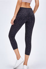 Slim Hip Cropped Leggings - SHE BADDY© ONLINE WOMEN FASHION & CLOTHING STORE