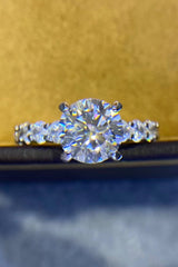 2 Carat 4-Prong Moissanite Ring - SHE BADDY© ONLINE WOMEN FASHION & CLOTHING STORE