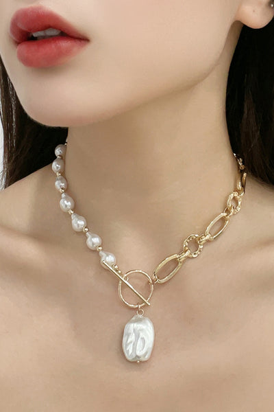 Half Pearl Half Chain Toggle Clasp Necklace - SHE BADDY© ONLINE WOMEN FASHION & CLOTHING STORE