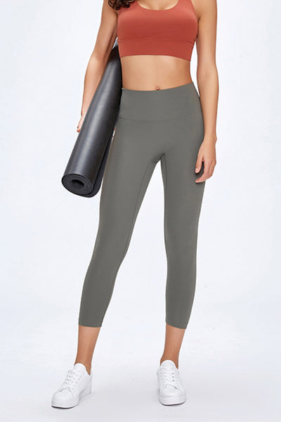 Slim Hip Cropped Leggings - SHE BADDY© ONLINE WOMEN FASHION & CLOTHING STORE