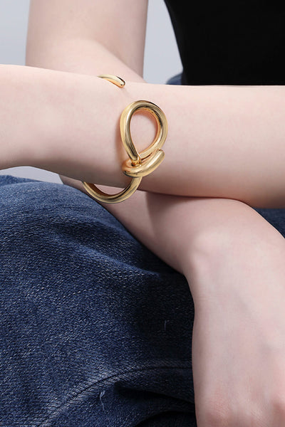 Stylish Knot Open Bracelet - SHE BADDY© ONLINE WOMEN FASHION & CLOTHING STORE